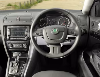 Painel frontal Škoda Octavia Estate (1Z) '2008–13