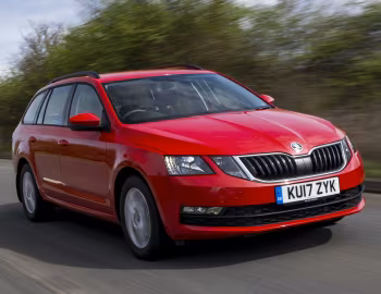 Škoda Octavia Estate [UK-spec] (5E) '2017–20