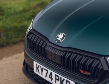 Škoda Octavia Estate vRS [UK-spec] '2024–pr.