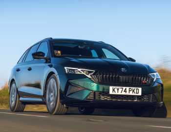 Škoda Octavia Estate vRS [UK-spec] '2024–pr.