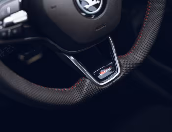Interior Škoda Octavia Estate vRS [UK-spec] '2024–pr.