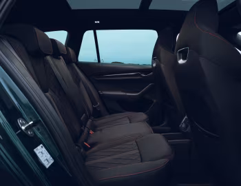 Interior Škoda Octavia Estate vRS [UK-spec] '2024–pr.
