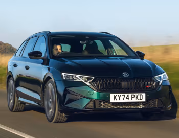 Škoda Octavia Estate vRS [UK-spec] '2024–pr.