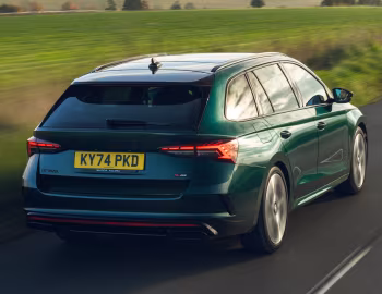 Škoda Octavia Estate vRS [UK-spec] '2024–pr.