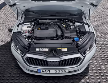Sob o capô Škoda Octavia G-Tec [Worldwide] '2020–24