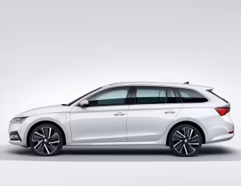 Škoda Octavia iV Combi [Worldwide] '2020–24