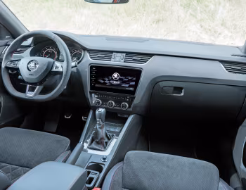 Painel frontal Škoda Octavia RS [Worldwide] (5E) '2017–20