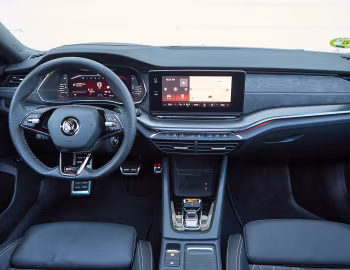 Передня панель Škoda Octavia RS [Worldwide] '2020–24