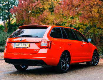 Škoda Octavia vRS 230 Estate [UK-spec] (5E) '2015–17