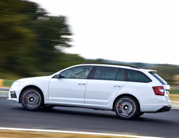 Škoda Octavia RS 245 Combi [Worldwide] (5E) '2017–20