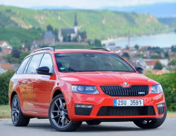 Škoda Octavia RS Combi [Worldwide] (5E) '2013–16