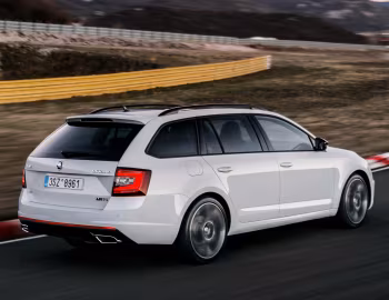 Škoda Octavia RS Combi [Worldwide] (5E) '2017–20