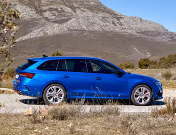 Škoda Octavia RS Combi [Worldwide] '2020–24