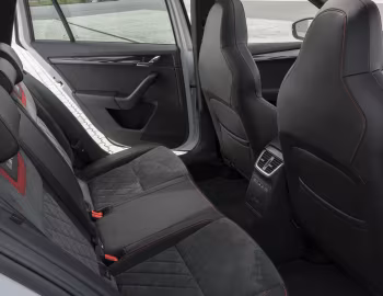 Інтер'єр Škoda Octavia RS Combi [Worldwide] (5E) '2017–20