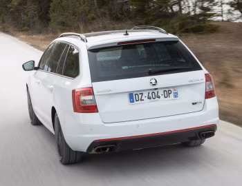 Škoda Octavia RS Combi [Worldwide] (5E) '2013–16