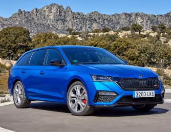 Škoda Octavia RS Combi [Worldwide] '2020–24
