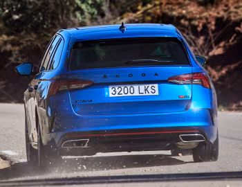 Škoda Octavia RS Combi [Worldwide] '2020–24