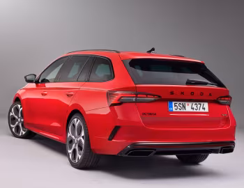 Škoda Octavia Combi RS [Worldwide] '2024–pr.