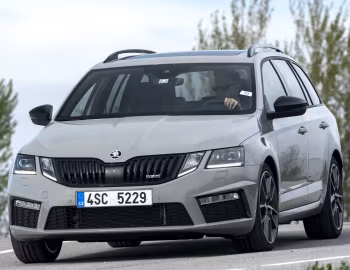 Škoda Octavia RS Combi [Worldwide] (5E) '2017–20