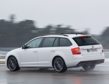 Škoda Octavia RS Combi 4×4 [Worldwide] (5E) '2015–16