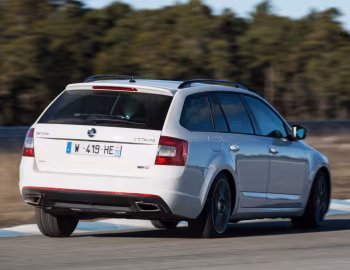 Škoda Octavia RS Combi 4×4 [Worldwide] (5E) '2015–16