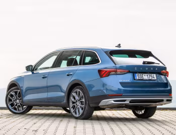 Škoda Octavia Scout [Worldwide] '2020–24