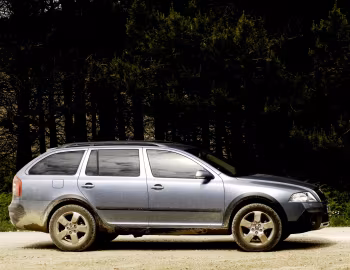 Škoda Octavia Scout [UK-spec] (1Z) '2007–08