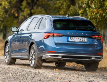 Škoda Octavia Scout [Worldwide] '2020–24