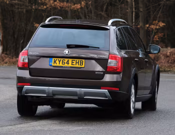 Škoda Octavia Scout [UK-spec] (5E) '2014–17