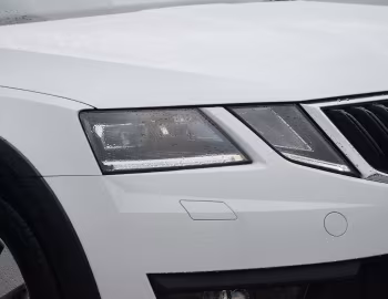 Škoda Octavia Scout [UK-spec] (5E) '2017–20