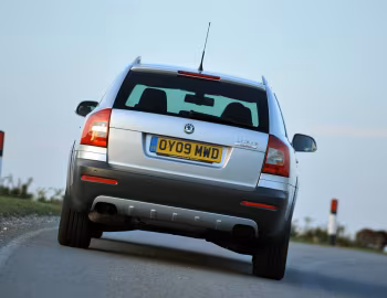 Škoda Octavia Scout [UK-spec] (1Z) '2009–13