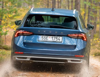 Škoda Octavia Scout [Worldwide] '2020–24