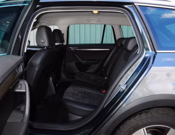 Інтер'єр Škoda Octavia Scout [UK-spec] (5E) '2014–17
