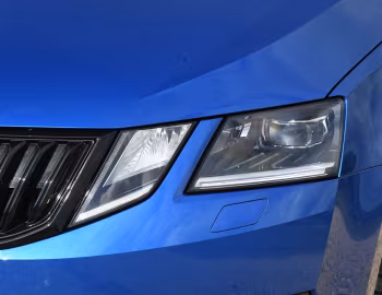 Škoda Octavia Sportline [UK-spec] (5E) '2019–20