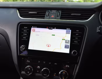 Interior Škoda Octavia Sportline [UK-spec] (5E) '2019–20