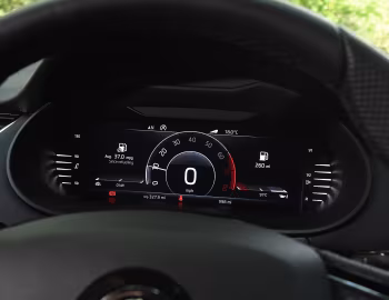 Painel Škoda Octavia Sportline [UK-spec] (5E) '2019–20