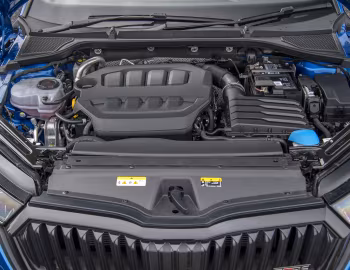 Sob o capô Škoda Octavia vRS [UK-spec] '2020–pr.