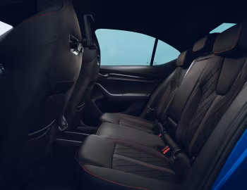 Interior Škoda Octavia vRS [UK-spec] '2024–pr.