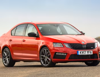 Škoda Octavia vRS [UK-spec] (5E) '2017–20