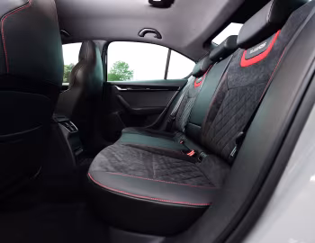 Інтер'єр Škoda Octavia vRS 245 [UK-spec] (5E) '2017–20