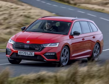 Škoda Octavia vRS Estate [UK-spec] '2020–24
