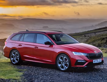 Škoda Octavia vRS Estate [UK-spec] '2020–24