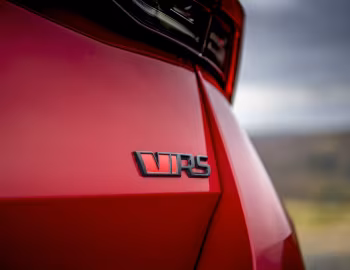 Škoda Octavia vRS Estate [UK-spec] '2020–24