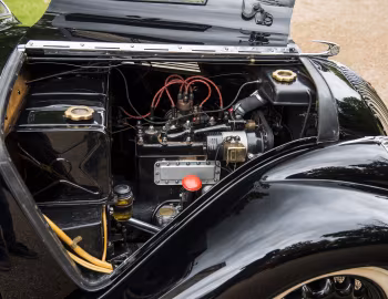 Sob o capô Škoda Popular Sport "Monte Carlo" '1936