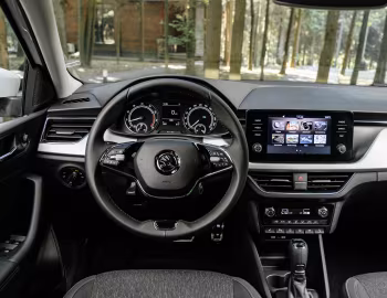 Painel frontal Škoda Rapid [CIS] '2020–22