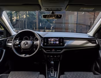 Painel frontal Škoda Rapid Black Edition [CIS] '2020–22