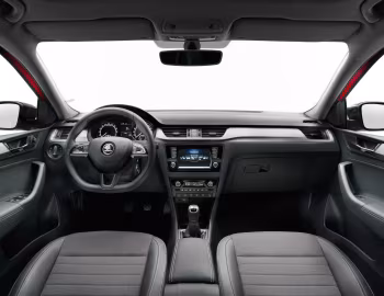 Painel frontal Škoda Rapid Spaceback [Worldwide] '2017–19