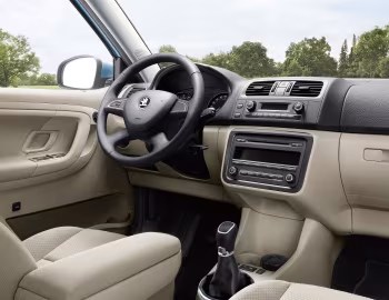 Інтер'єр Škoda Roomster '2013–15