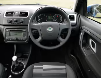 Передня панель Škoda Roomster [UK-spec] '2006–10