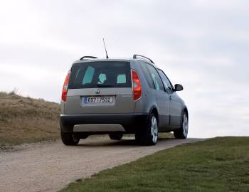 Škoda Roomster Scout '2007–10